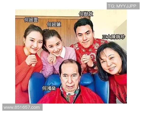 足球明星扔刀视频引发热议网友热议其背后故事与影响